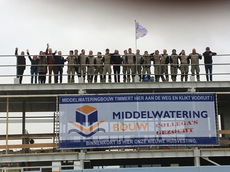 Hoogste punt nieuwbouw bedrijfspand Middelwateringbouw